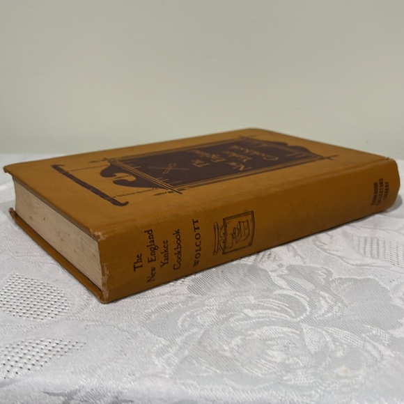 Vintage The New England Yankee Cookbook copyright 1939 Printed in USA - Picture 3 of 12